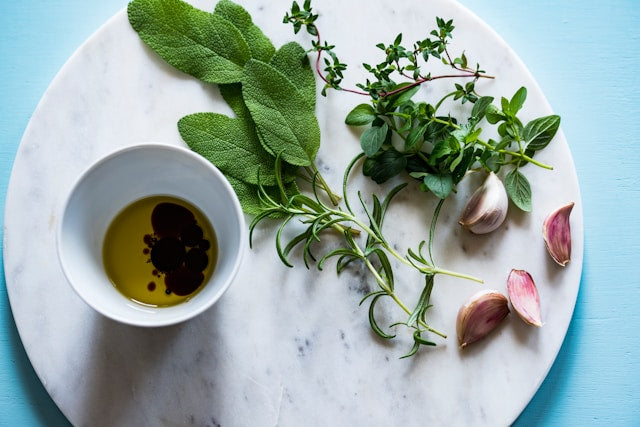 Infusing Oils with Herbs and Spices at Home: A Simple Guide